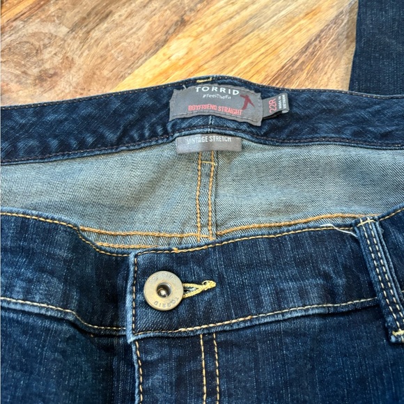 Torrid Boyfriend Straight Jeans Dark Wash - Picture 7 of 8